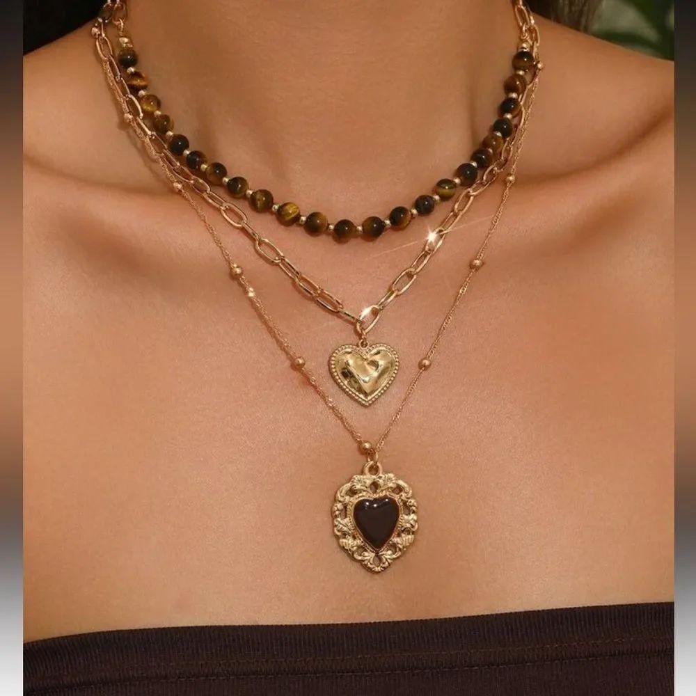Gold and Black Heart Pendant Necklace Set R141